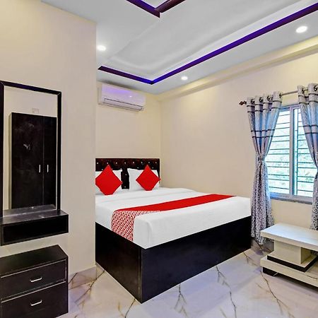 Oyo 86602 Hotel Dream Palace Колката Екстер'єр фото