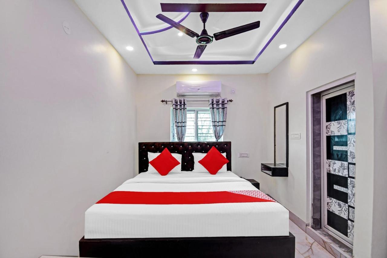 Oyo 86602 Hotel Dream Palace Колката Екстер'єр фото