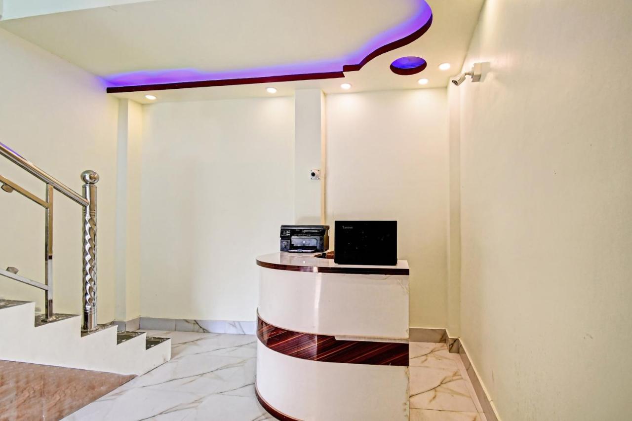 Oyo 86602 Hotel Dream Palace Колката Екстер'єр фото